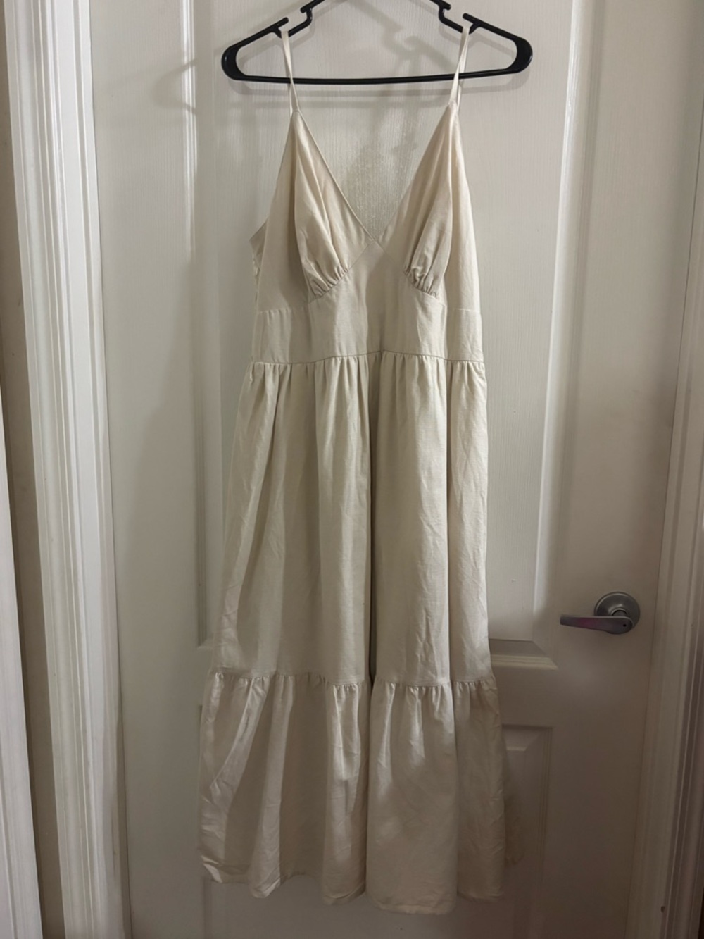 Japna Cream V-Neck Spaghetti Strap Tiered Maxi Dress